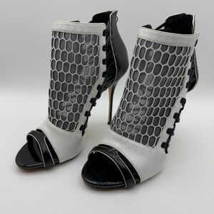US 10 ❤️ CASADEI BLADE heel Black & White Leather Peep Toe Ankle Booties